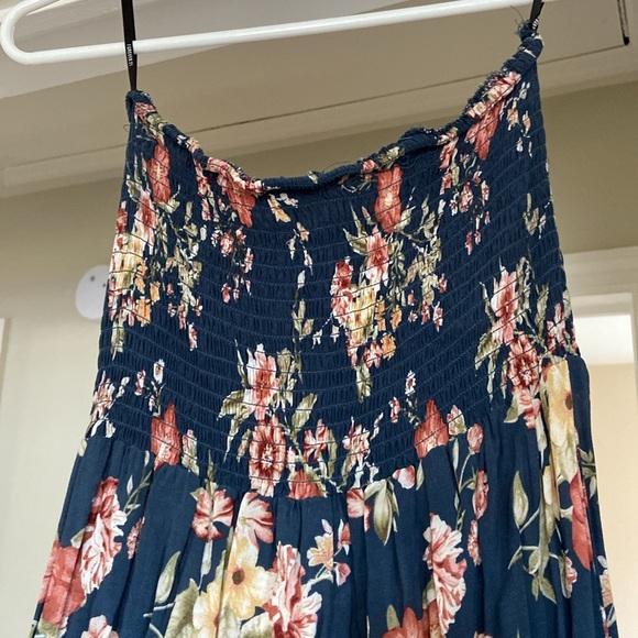 Forever 21 asymmetrical dress - Picture 3 of 4